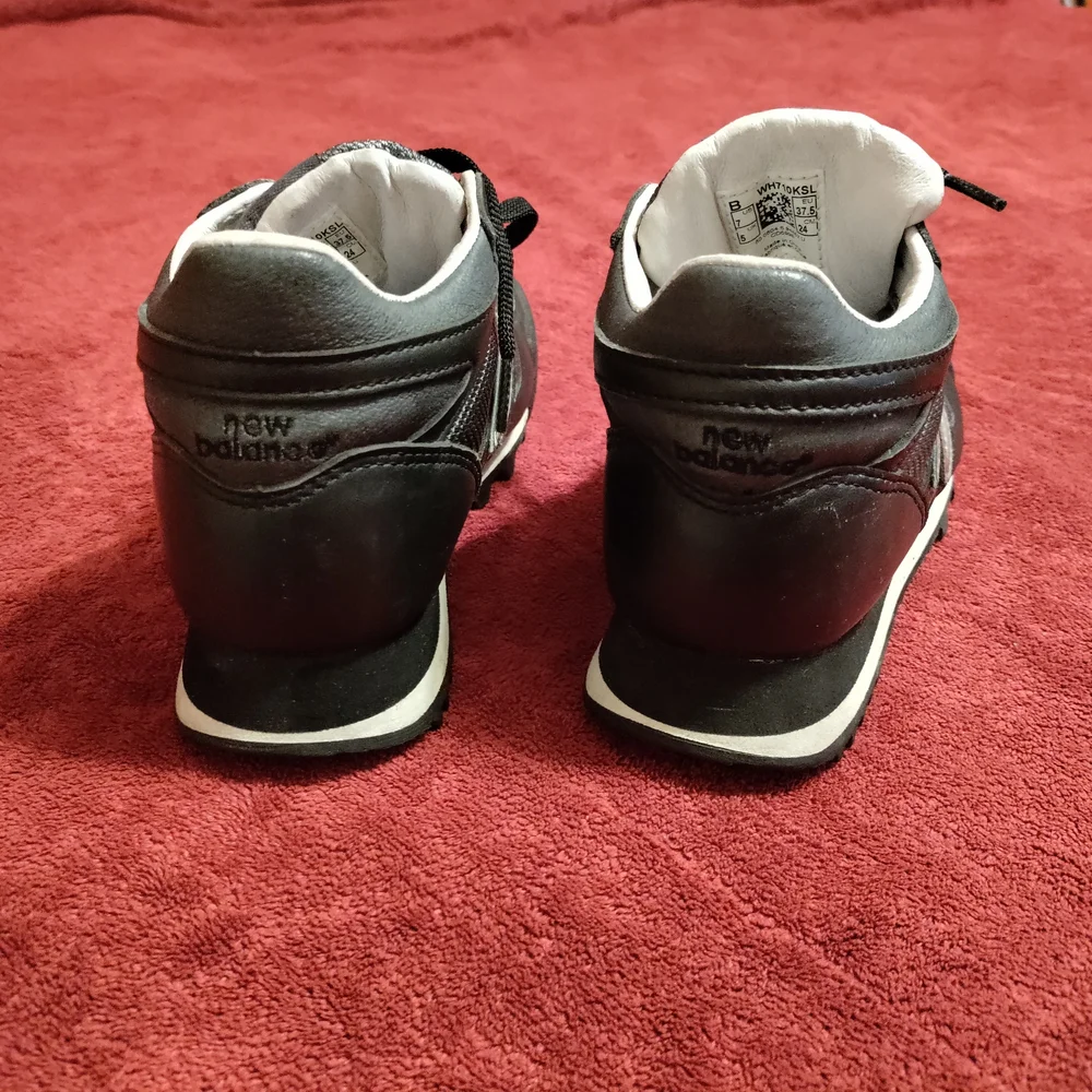 New Balance 710 Leather Hiking Boot Sneakers. Black & Gray. Women's 7